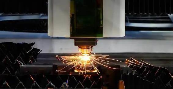 切割機